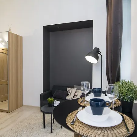 Rock'n'roll Lofts Old Town شقة فيلنيوس