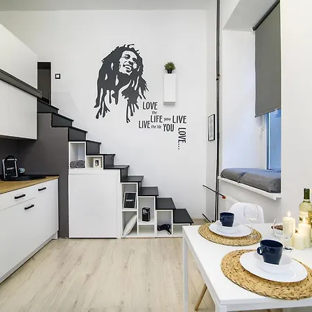 Rock'n'roll Lofts Old Town شقة *